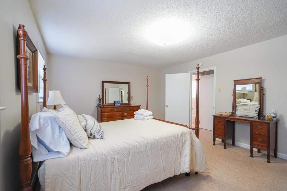 2Br Pet Friendly Home In Sneads Ferry With Parking Exterior foto