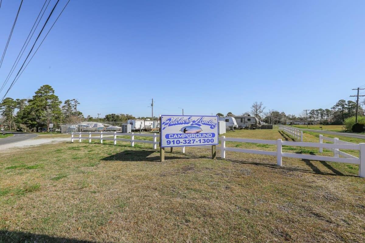 2Br Pet Friendly Home In Sneads Ferry With Parking Exterior foto