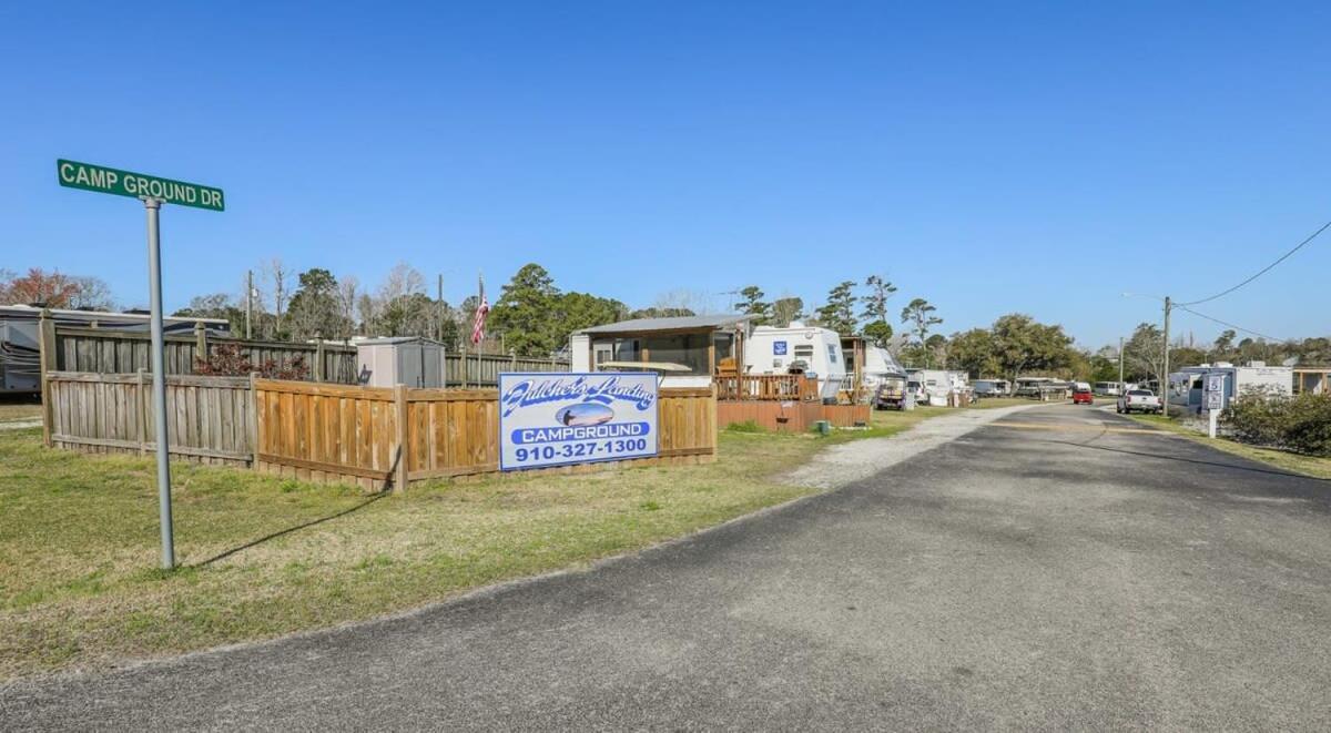 2Br Pet Friendly Home In Sneads Ferry With Parking Exterior foto