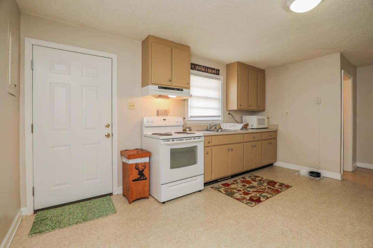 2Br Pet Friendly Home In Sneads Ferry With Parking Exterior foto