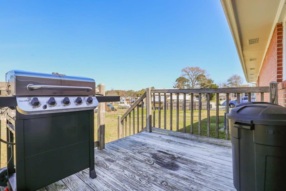 2Br Pet Friendly Home In Sneads Ferry With Parking Exterior foto