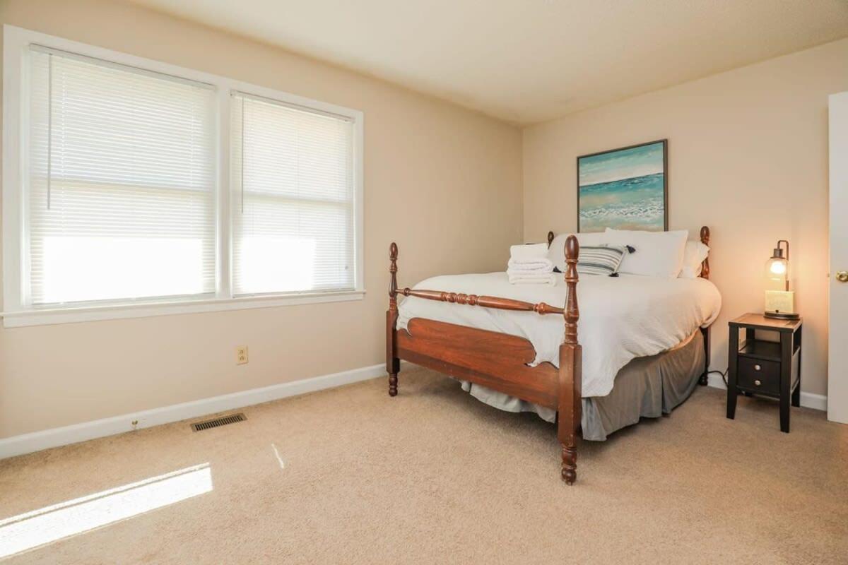2Br Pet Friendly Home In Sneads Ferry With Parking Exterior foto