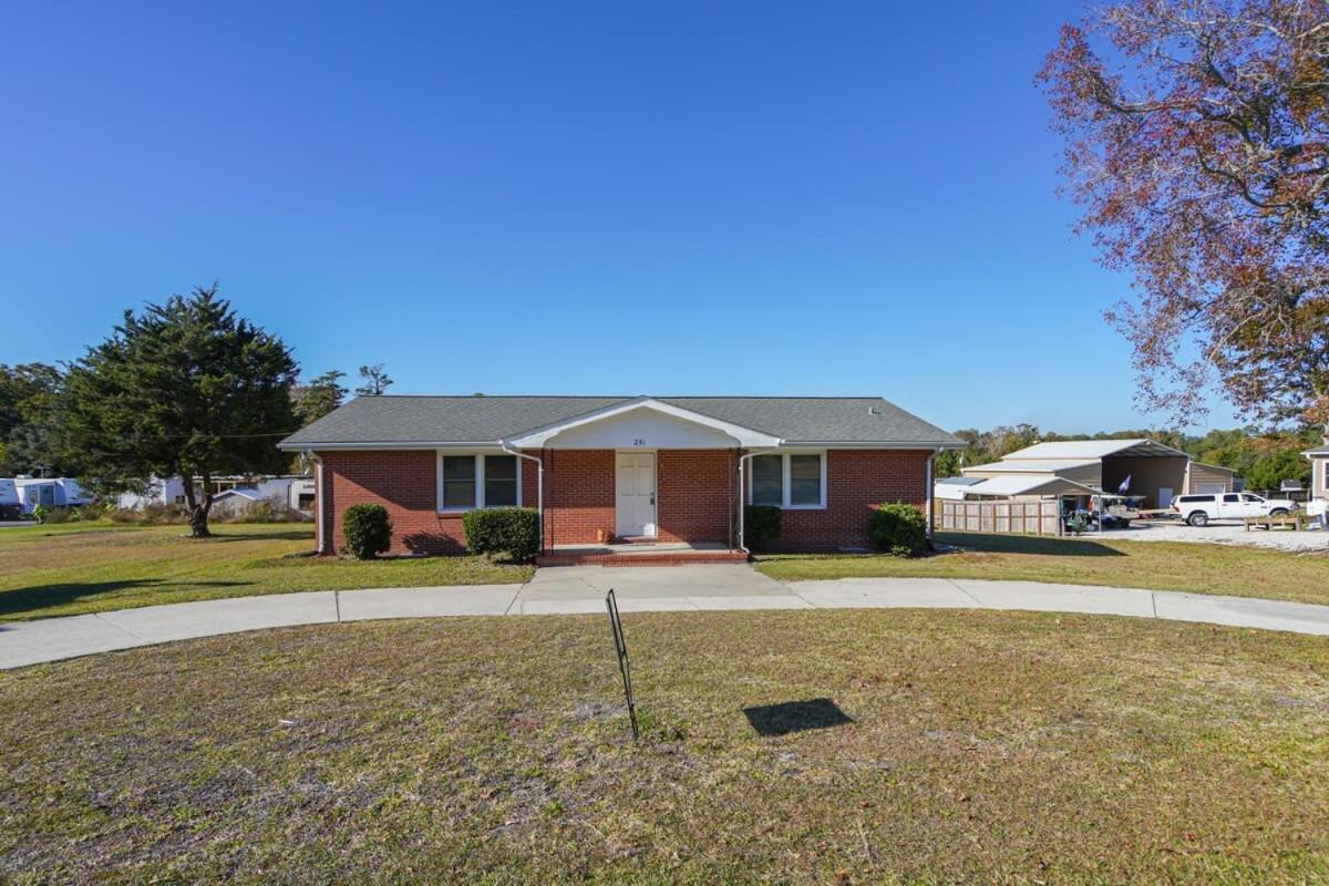 2Br Pet Friendly Home In Sneads Ferry With Parking Exterior foto