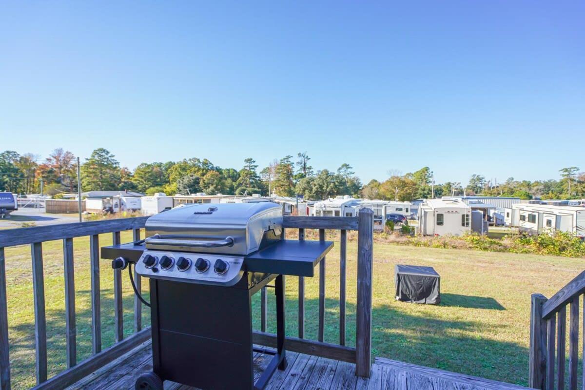2Br Pet Friendly Home In Sneads Ferry With Parking Exterior foto